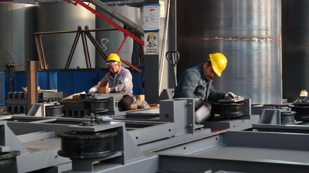 二十多个项目全球同步建设，亚新凭什么领跑行业？